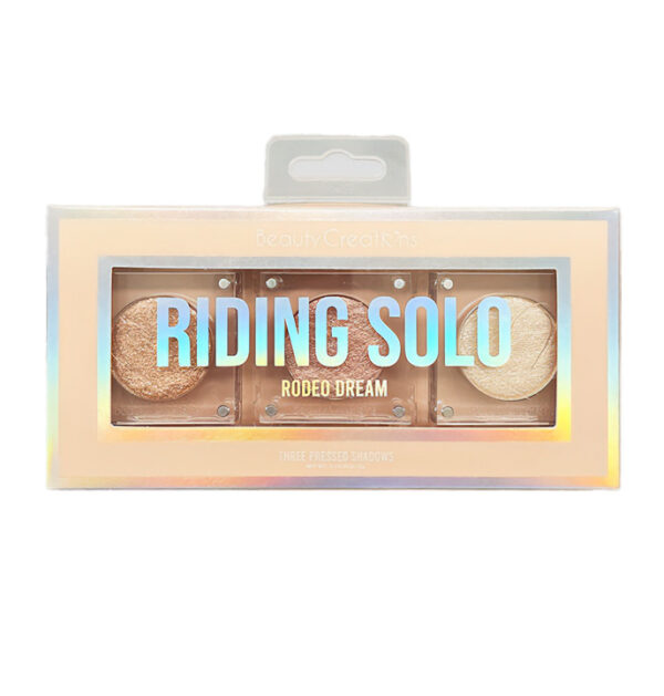 19 Trio de Sombras Riding Solo