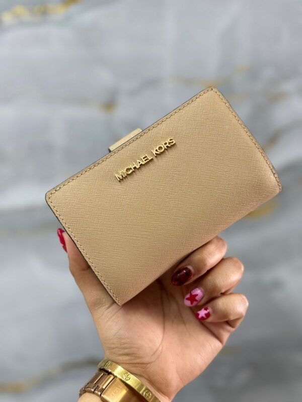 CAMEL CARTERA JET SET TRAVEL MICHAEL KORS